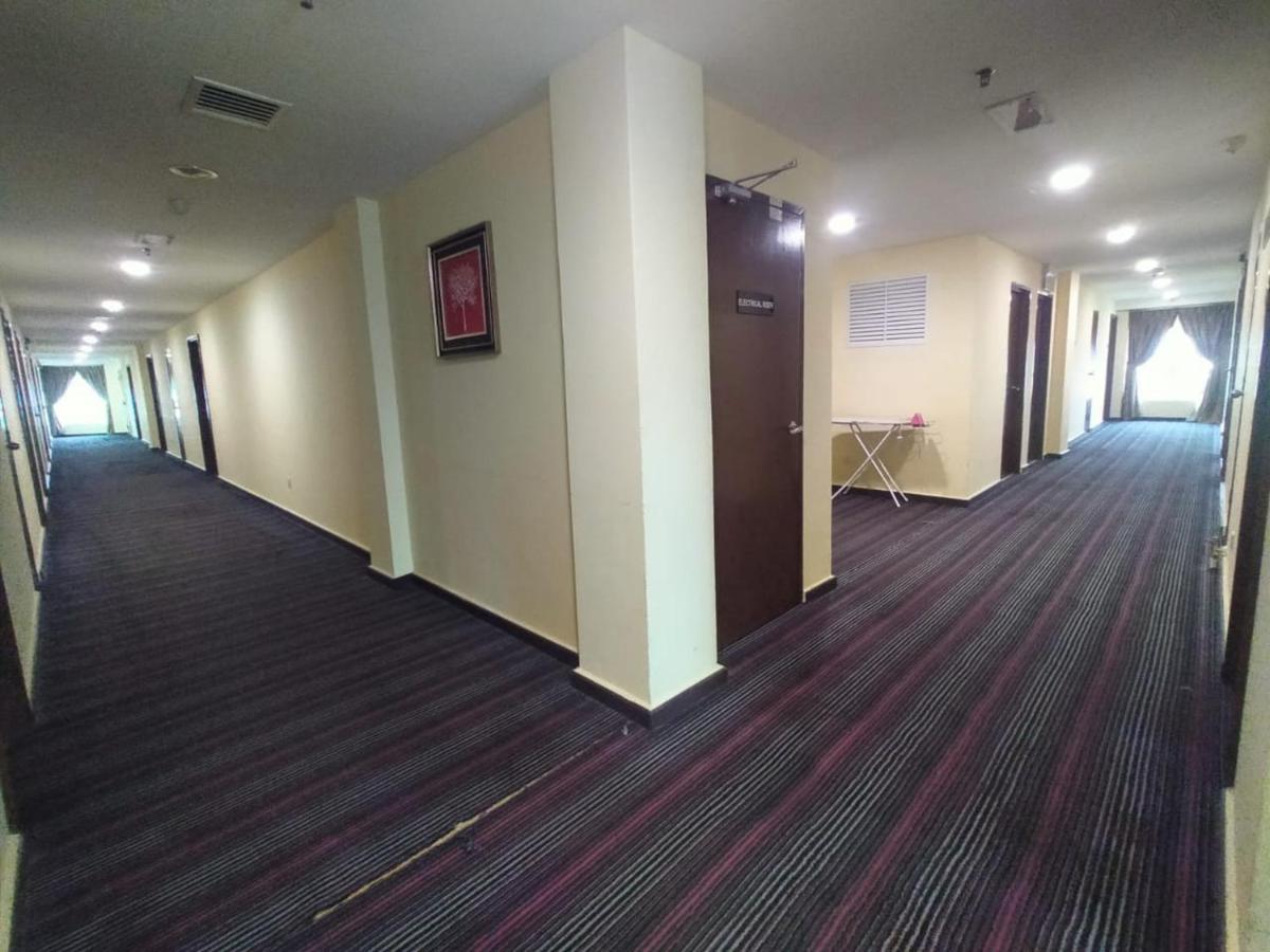 Hotel Midcity