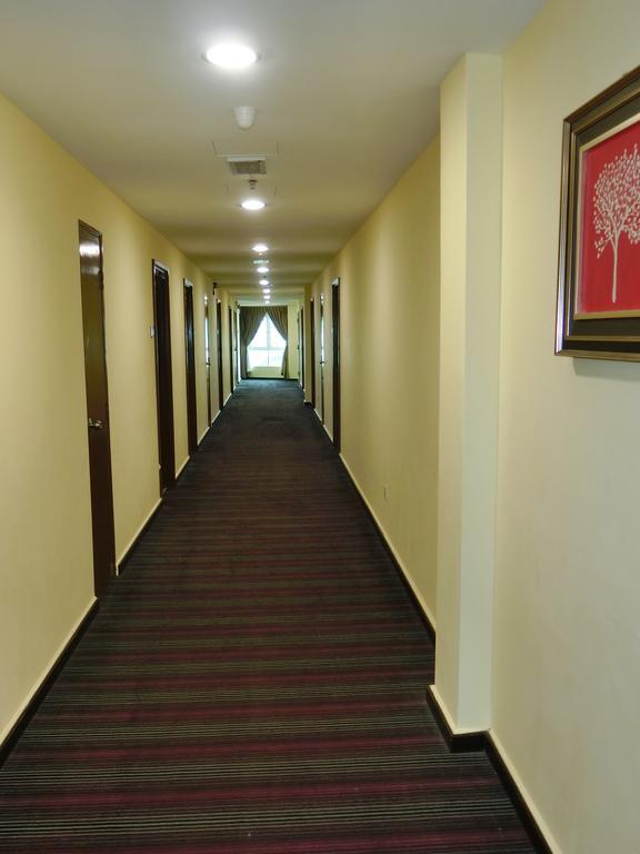 Midcity Hotel