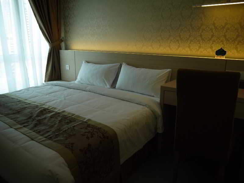 Midcity Hotel