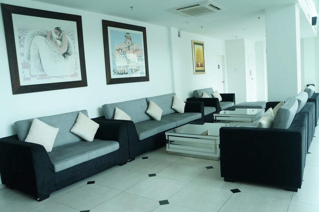 Hotel Midcity