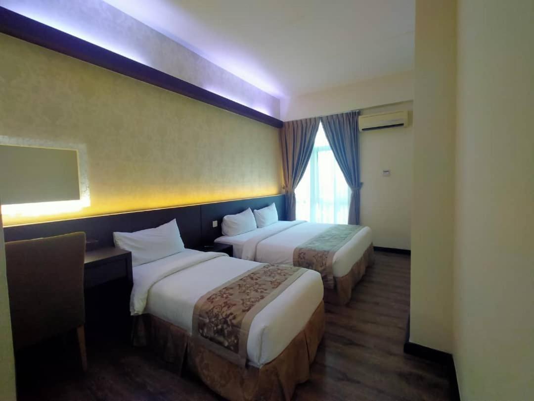 Midcity Hotel