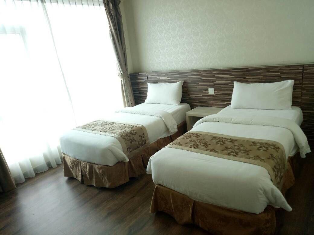 Hotel Midcity